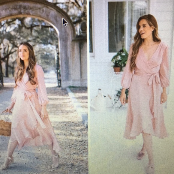 Gal Meets Glam Dresses & Skirts - NWT Gal Meets Glam Jennifer Blush Pink Wrap Dress